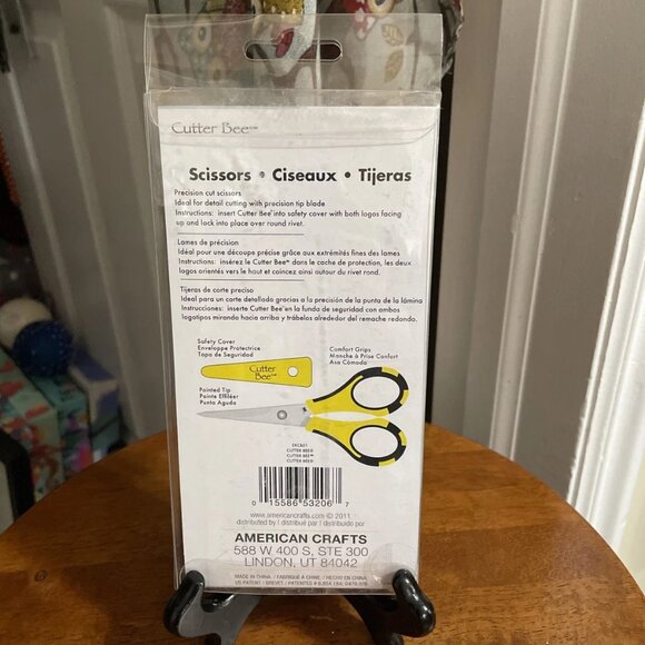 Ek Success Cutter Bee Scissors 5"-Original - NIP - Picture 2 of 2